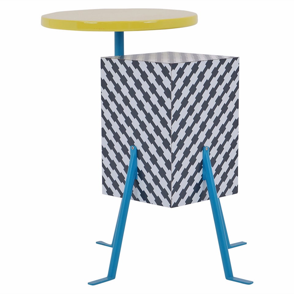 Michele De Lucchi Kristall Side Table for Memphis