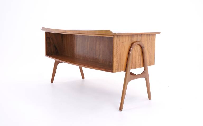 Rosewood Desk by Svend Madsen for H. P. Hansen, Denmark In Excellent Condition In Kansas City, MO