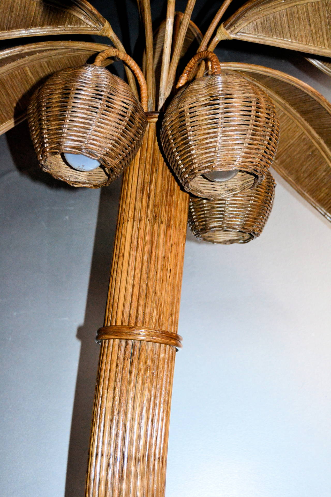 Mid-Century Modern 1970s Large Palm Tree Floor Lamp in Bamboo