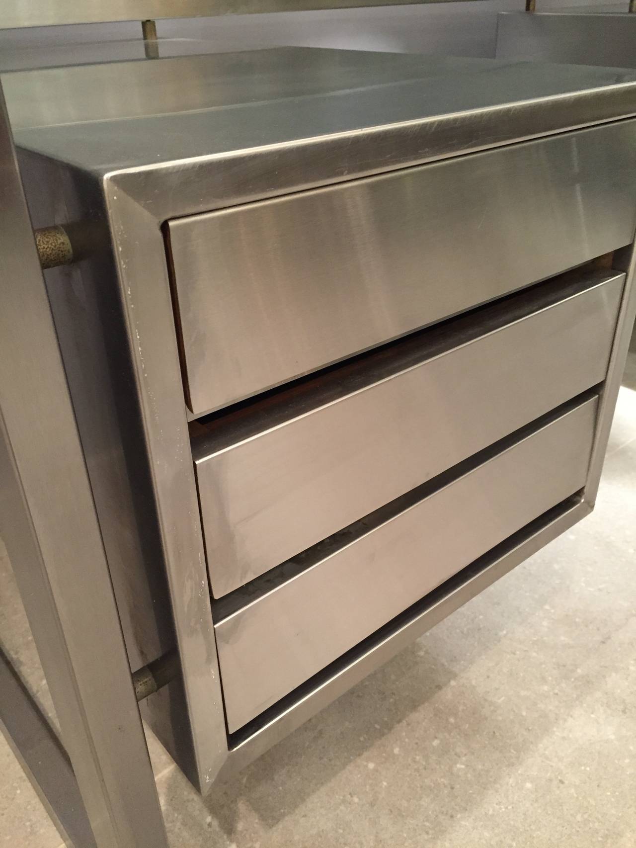 Fin du 20e siècle Bureau français en acier inoxydable de 1970