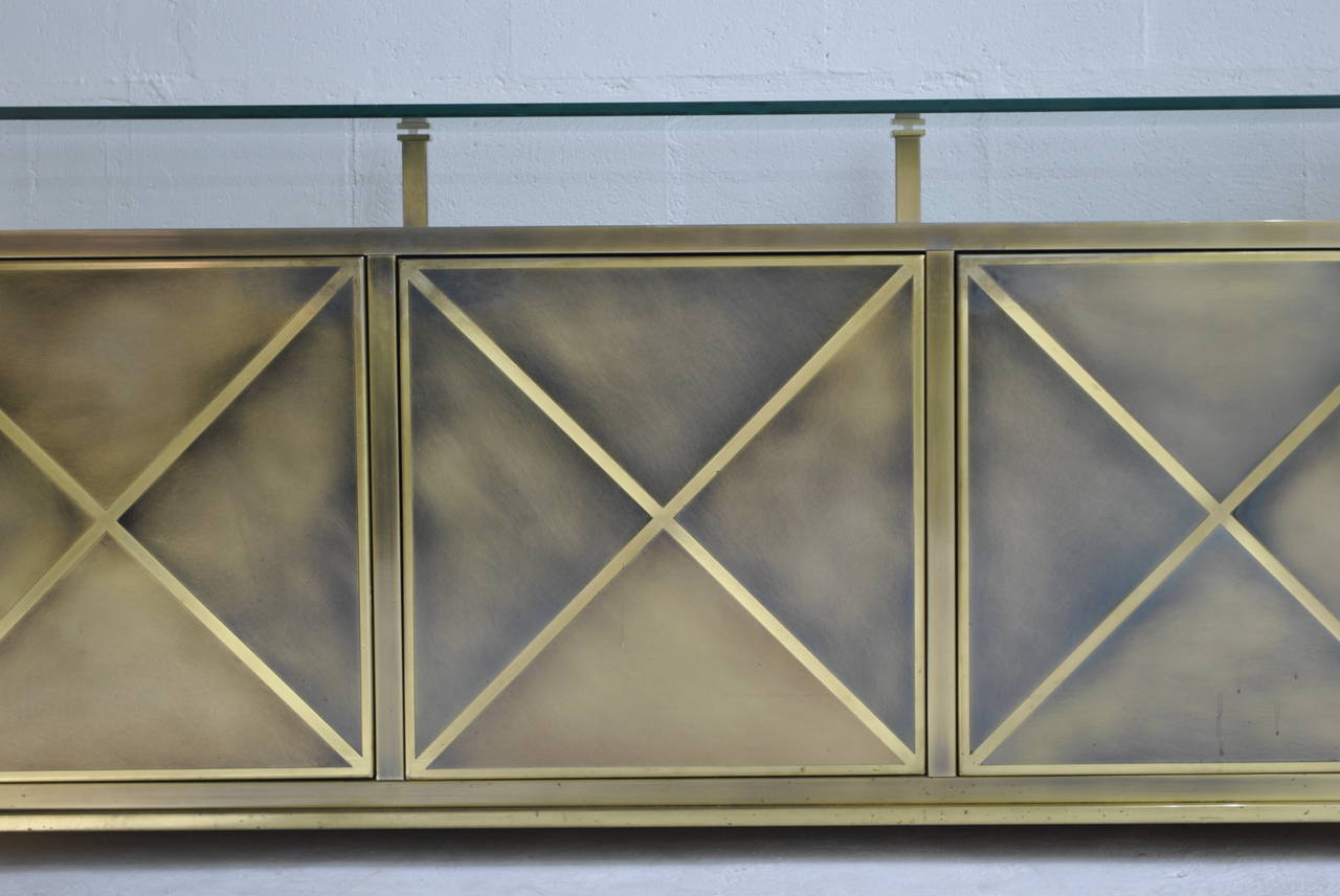 Spectacular Bronze and Brass Neoclassical Sideboard by Belgo Chrome In Good Condition In Saint-Ouen, FR