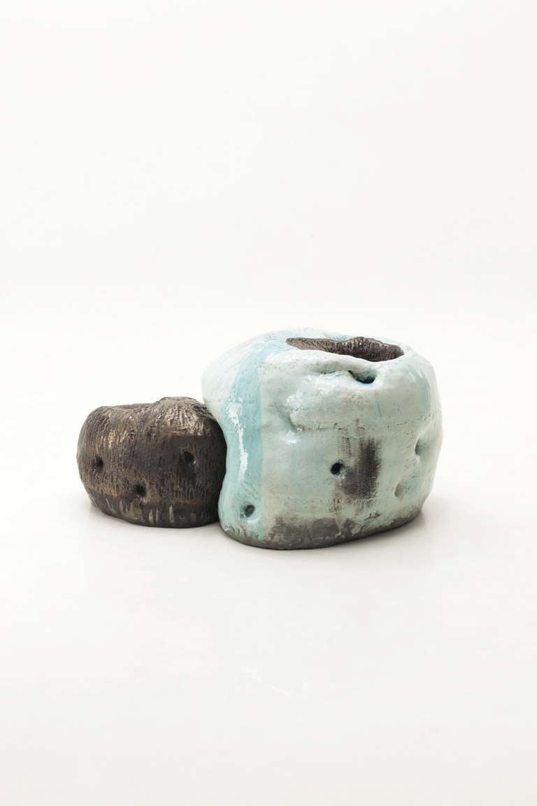Glazed ceramic in traditional grayish blue powdered celadon and copper. BADA 140422-04.

Founded in the 1980's in Korea Gallery Seomi is based out of Pierre Koenig’s iconic Case Study House #21 in the Hollywood Hills of Los Angeles. Gallery Seomi