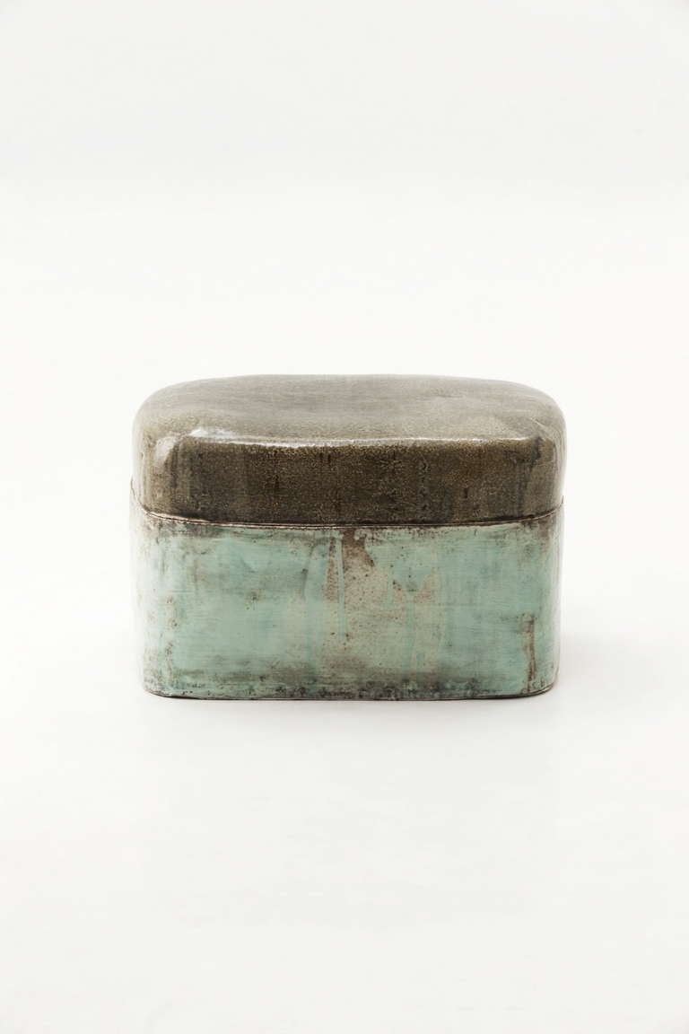 Bada 140422-05, Ceramic in traditional grayish blue powdered celadon

Ceramic artist, Lee Hun Chung, is devoted to reviving ancient Korean ceramic techniques. He models his pieces using those traditional techniques in collaboration with