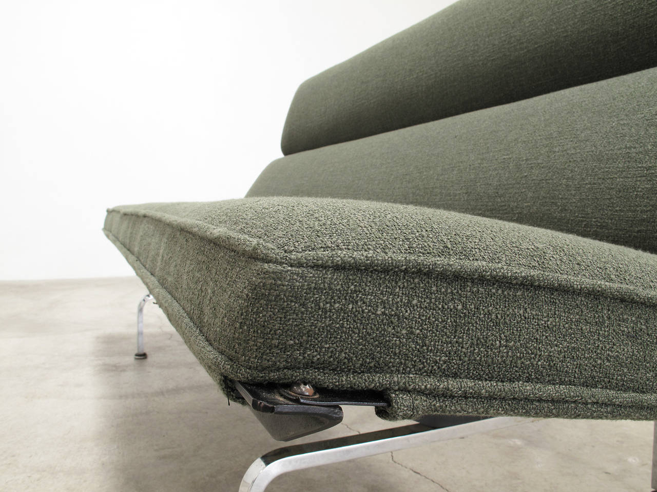 Nylon Sofa Compact by Charles and Ray Eames, 1960s For Sale