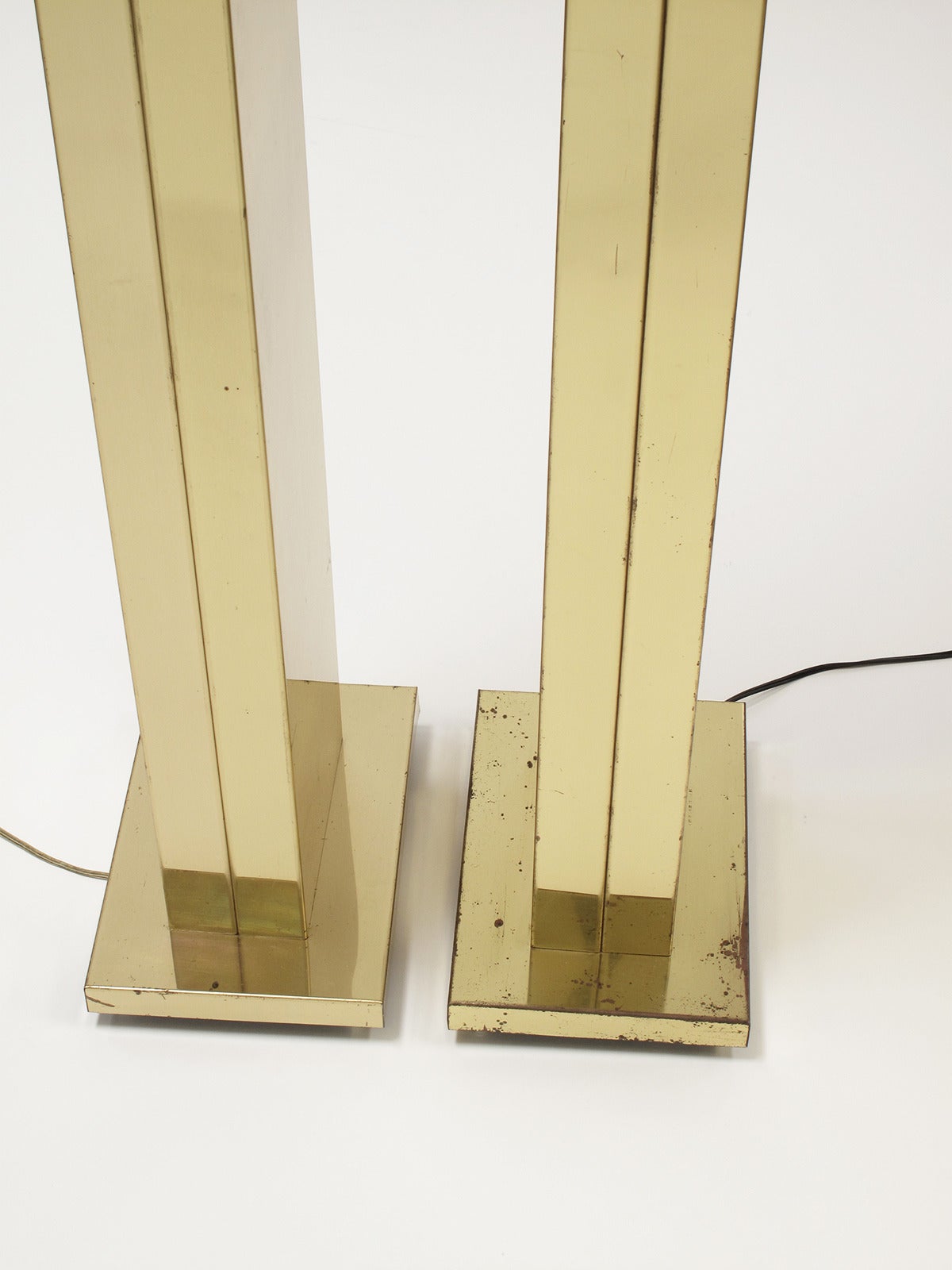 Tall Elegant Modern Brass 'Torchiere' Floor Lamps by Casella Lighting, 1970s In Good Condition For Sale In Los Angeles, CA
