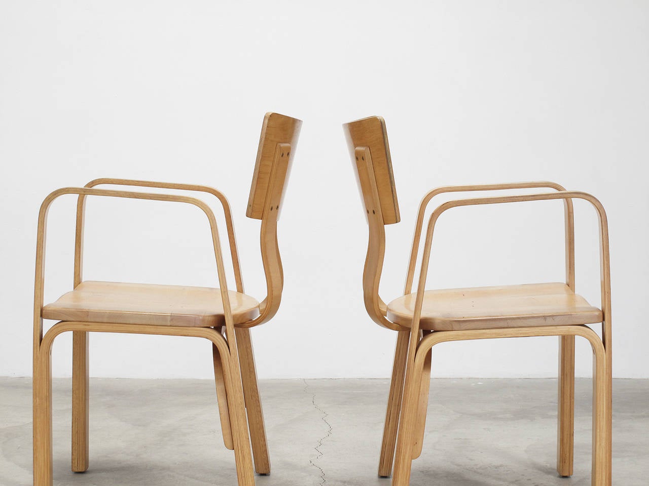 Pair of Vintage Thonet Molded Plywood Arm Chairs, 1950s In Good Condition In Los Angeles, CA