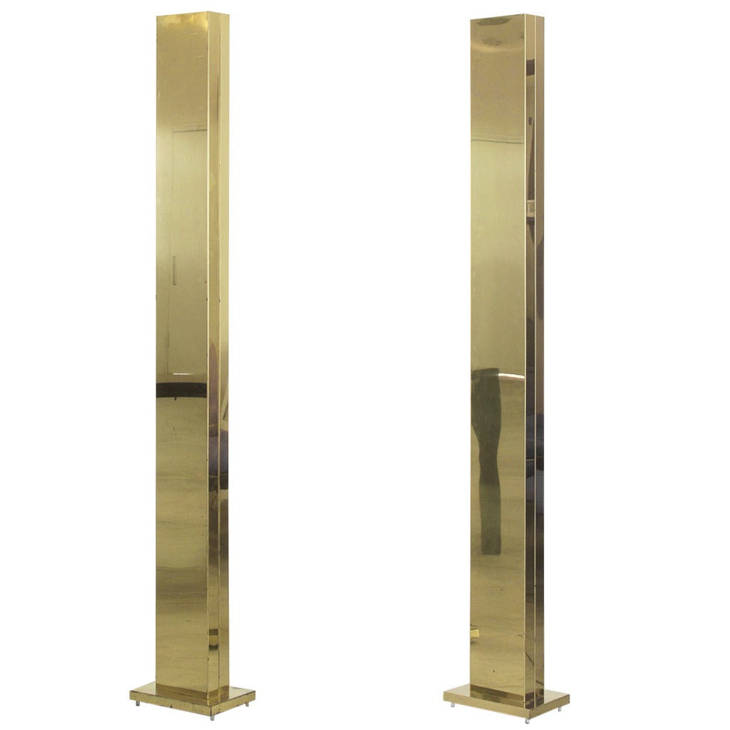 Tall Elegant Modern Brass 'Torchiere' Floor Lamps by Casella Lighting, 1970s For Sale