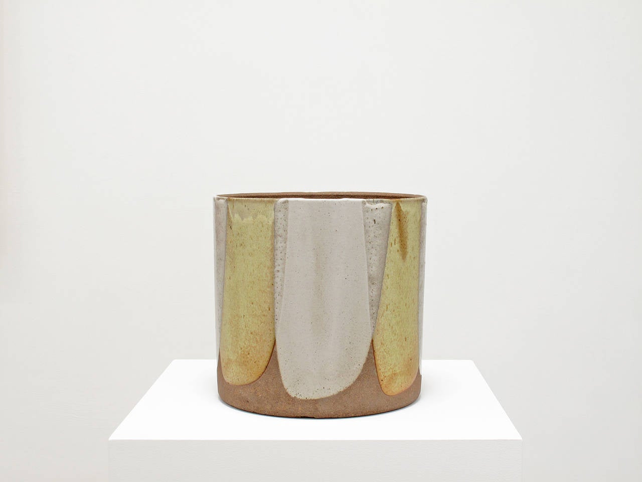 David Cressey
'Flame' design ceramic vessel
Stoneware, glazed stone white and sienna yellow
Pro Artisan Collection
Architectural Pottery
Los Angeles, California, 1960s
11.25 high x 12 dia inches