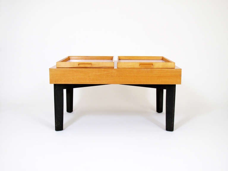 Mid-Century Modern George Nelson Coffee Table With Extensions and Trays, 1949 For Sale