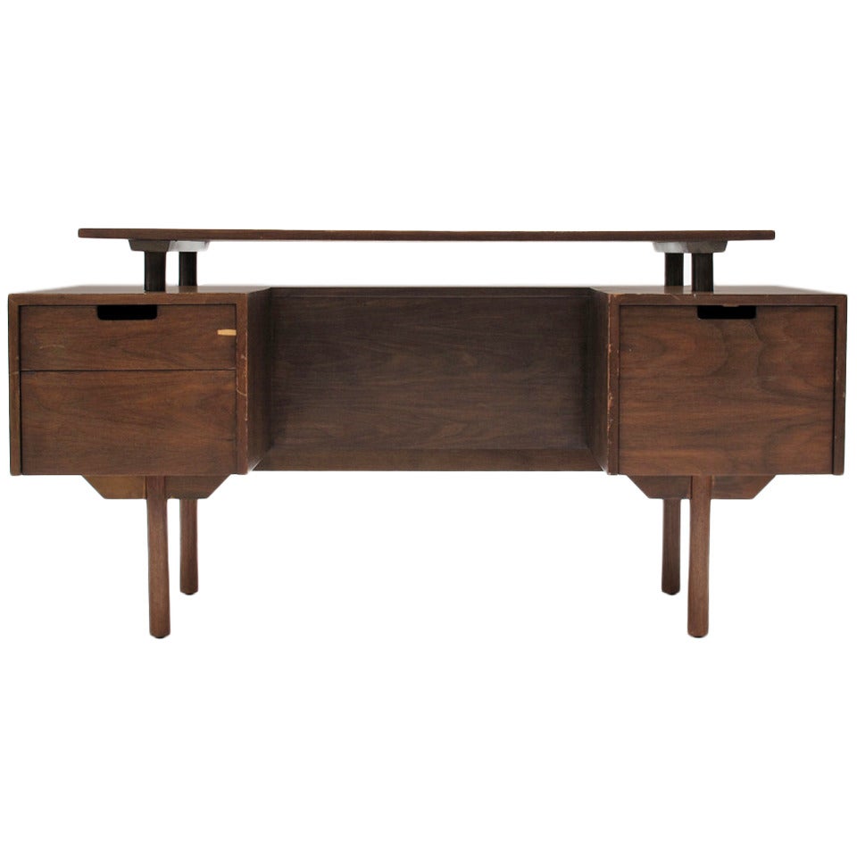 Milo Baughman Executive Desk With Floating Top, 1960s For Sale