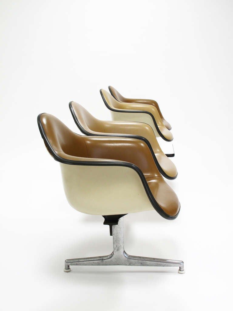 Mid-20th Century Herman Miller Tandem Seating Bench by Charles and Ray Eames