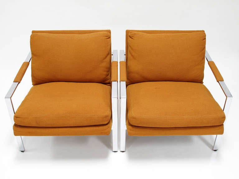 Pair of Thayer Coggin Lounge Chairs by Milo Baughman In Good Condition In Los Angeles, CA