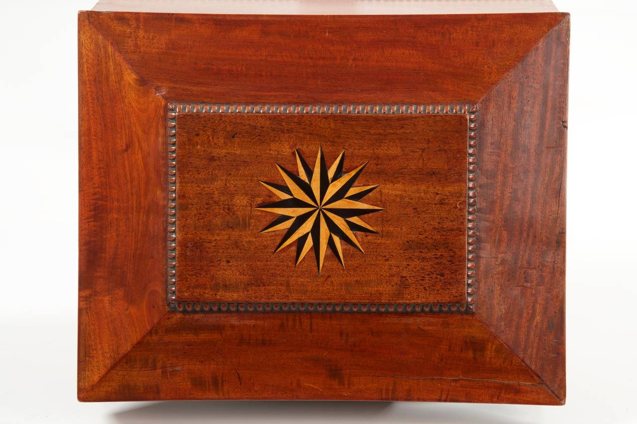 William IV Compass Inlaid Mahogany Teapoy Side Table, England, circa 1820-1840 In Excellent Condition In Shippensburg, PA