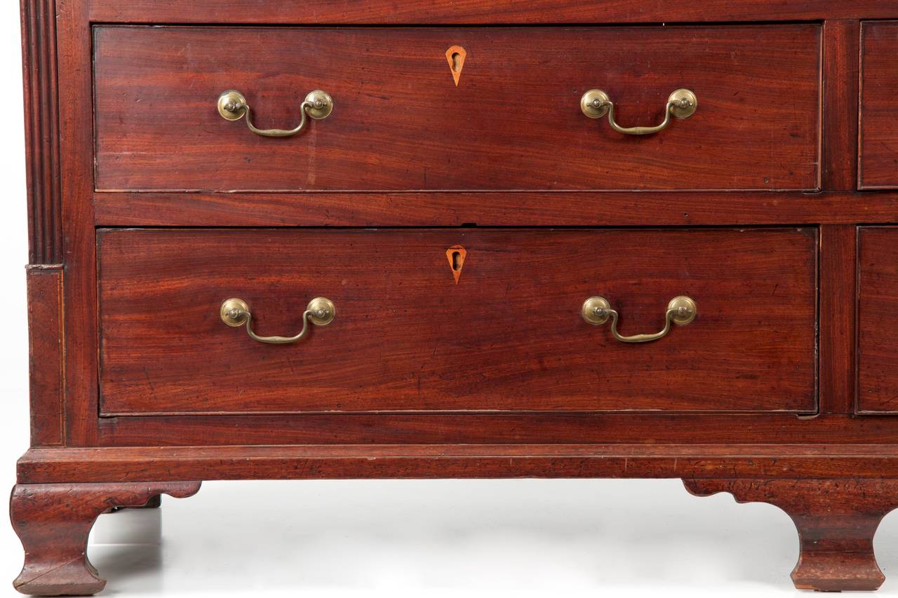 English Georgian Mahogany Antique Mule Chest of Drawers, 19th Century In Good Condition In Shippensburg, PA