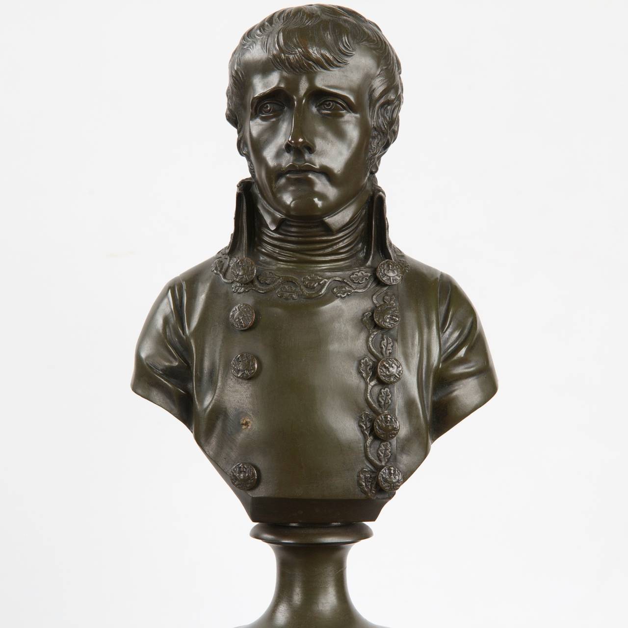 Patinated French Bronze Bust Sculpture of Napoleon as First Consul, 19th Century 1