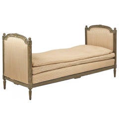 19th Century French Louis XVI Style Antique Daybed Chaise Settee
