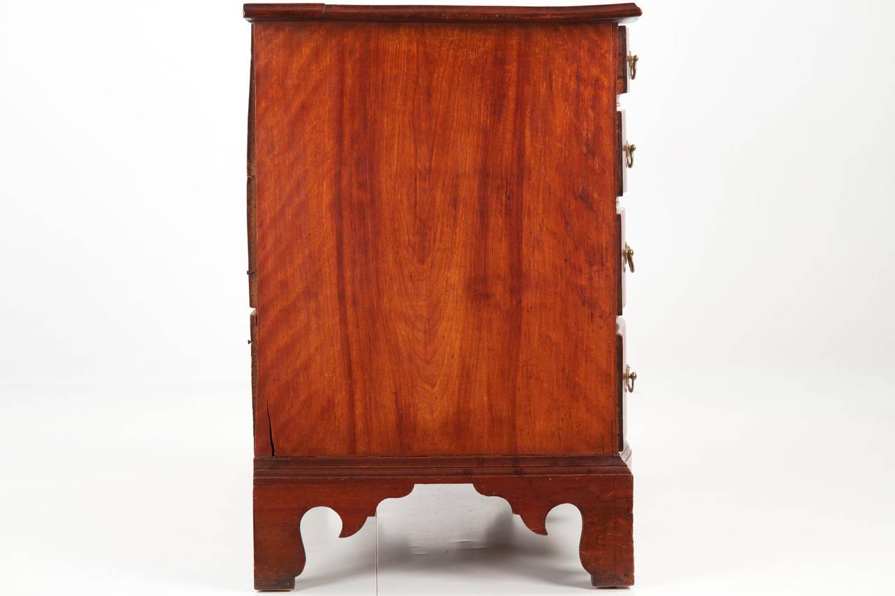 Late 18th Century American Chippendale Oxbow Serpentine Chest of Drawers, Massachusetts