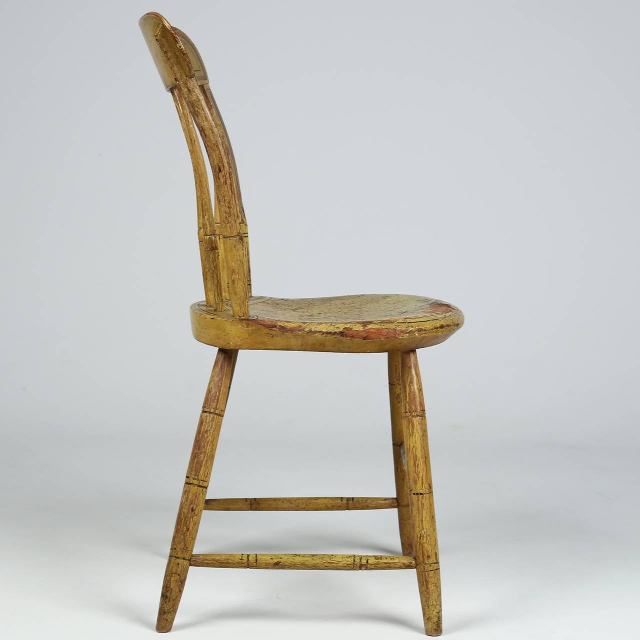 Pair of American Windsor Yellow Painted Side Chairs, Massachusetts, circa 1826 5