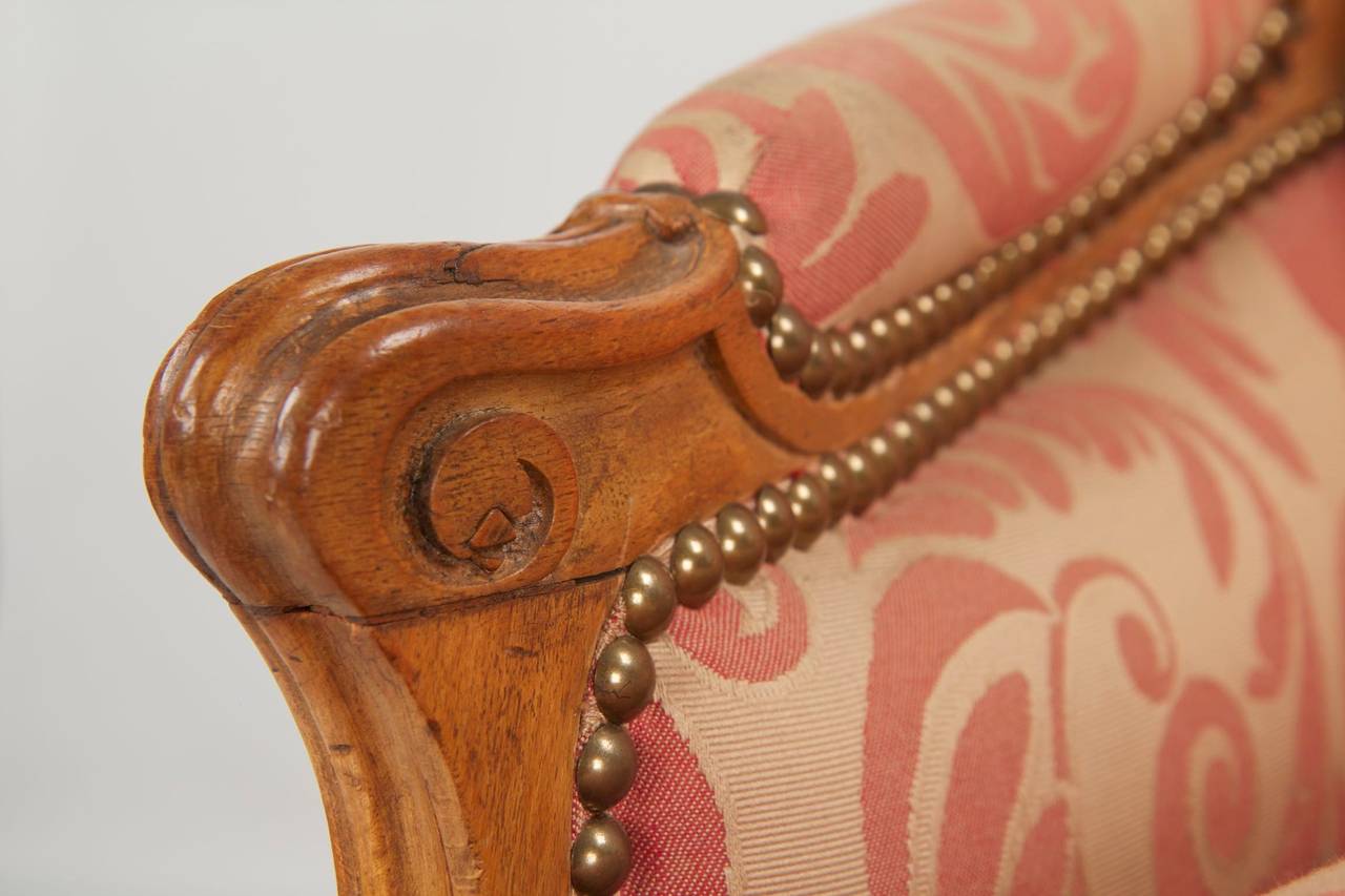 French Louis XV Carved Beechwood Antique Bergere Armchair 6