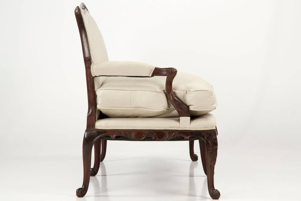 European Carved Rococo Revival Antique Settee or Sofa, circa 1860 in French Taste
