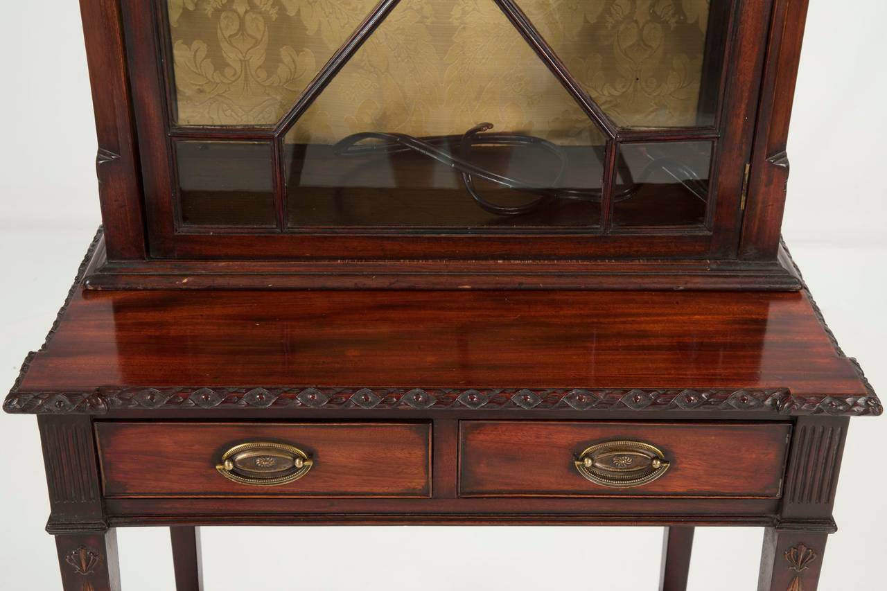 Rare Pair of Chinese Chippendale Style Curio Cabinets or Bookshelves, circa 1880 1