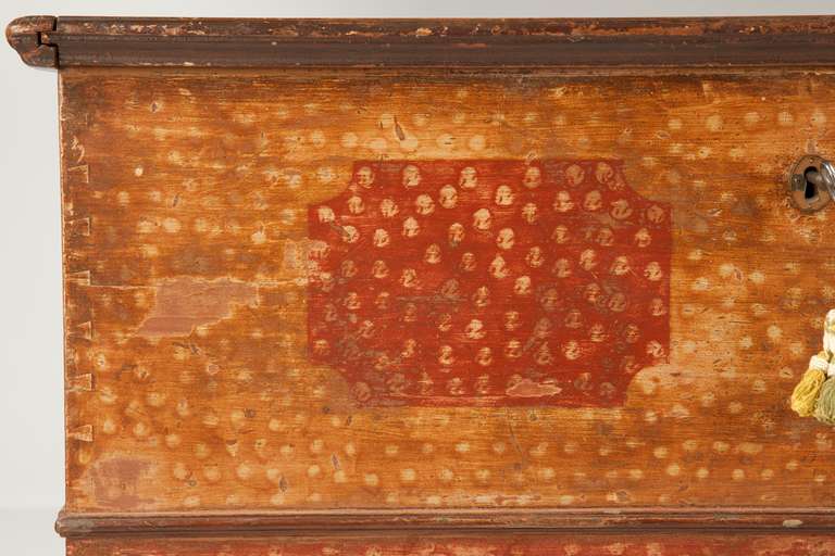 American Chippendale Painted Blanket Chest of Drawers, Pennsylvania c. 1790-1810 In Excellent Condition In Shippensburg, PA
