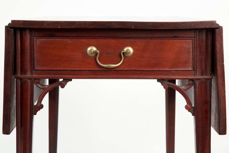 18th Century American Chippendale Mahogany Pembroke Side Table, Philadelphia c. 1790