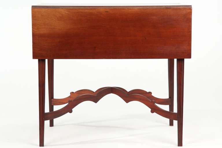 American Chippendale Mahogany Pembroke Side Table, Philadelphia c. 1790 1