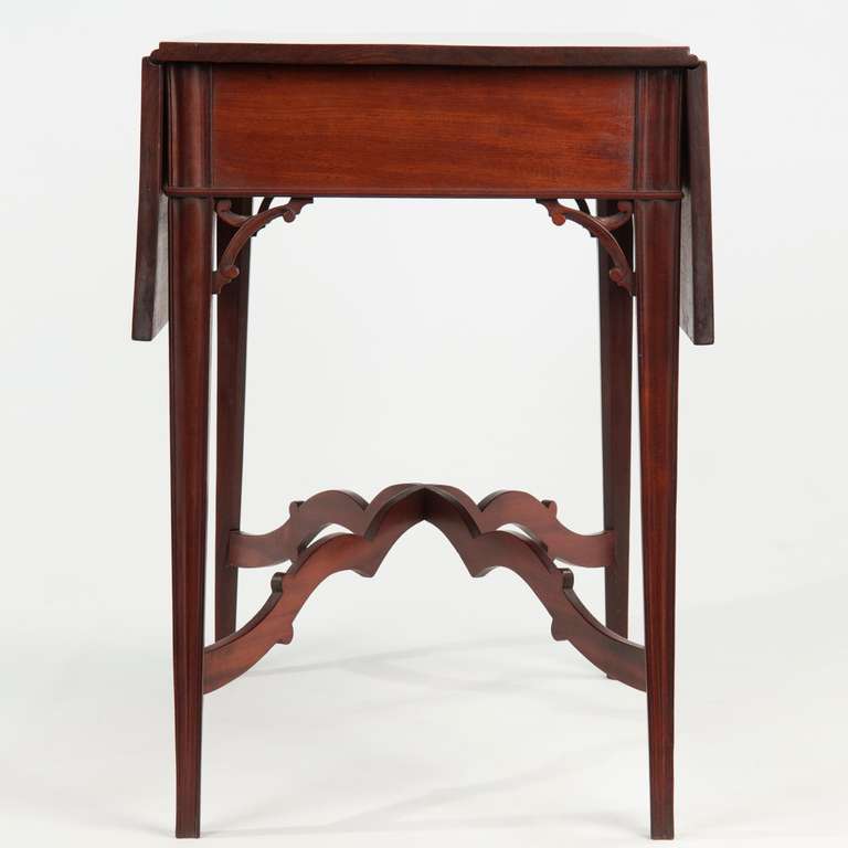 American Chippendale Mahogany Pembroke Side Table, Philadelphia c. 1790 2