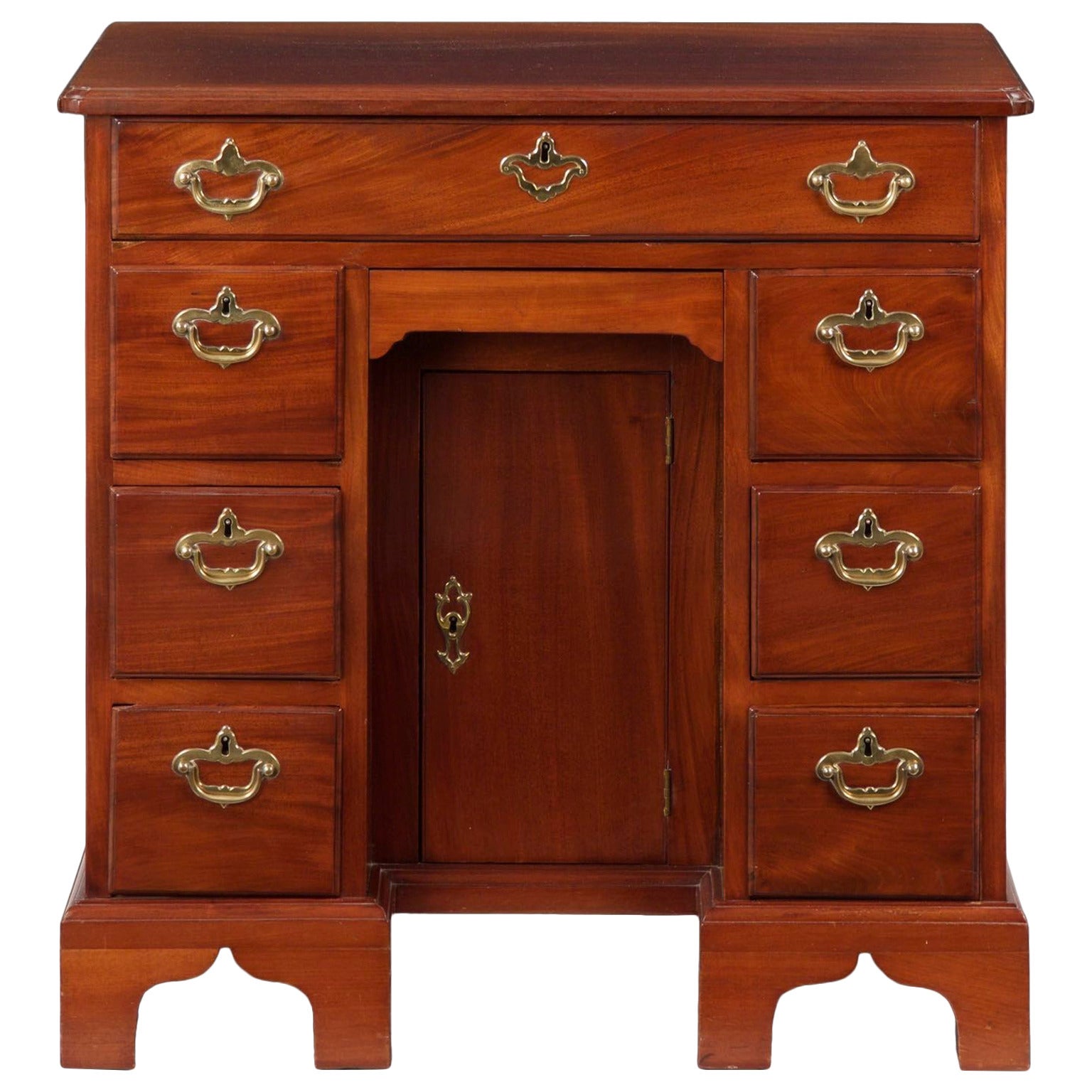 George II Mahogany Kneehole Dressing Table, England, circa 1750