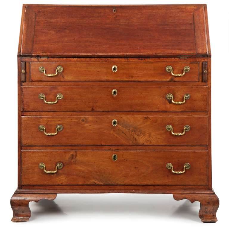 American Chippendale walnut slant front antique desk, Pennsylvania. Probably Delaware River Valley, circa 1790-1810

This is an outstanding example of late Chippendale from the Delaware River Valley region of Pennsylvania.  The craftsman executing