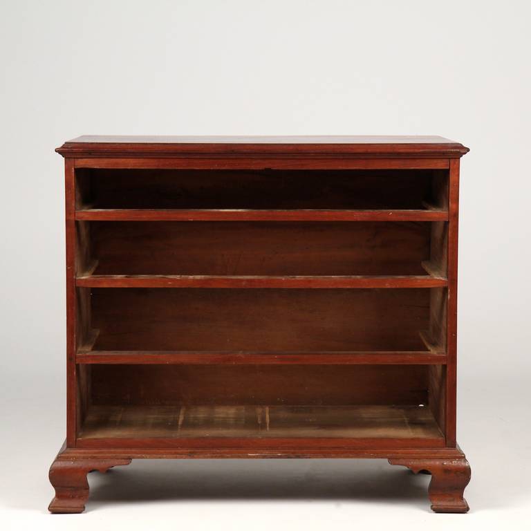 18th Century and Earlier American Chippendale Antique Chest of Drawers, Pennsylvania circa 1770