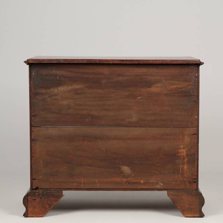 American Chippendale Antique Chest of Drawers, Pennsylvania circa 1770 4