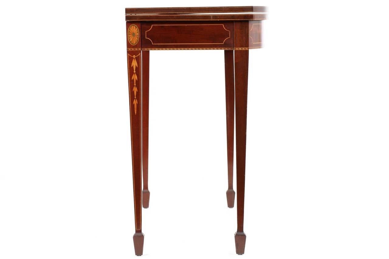 American Federal Style Inlaid Mahogany Card Table, 20th Century In Excellent Condition In Shippensburg, PA