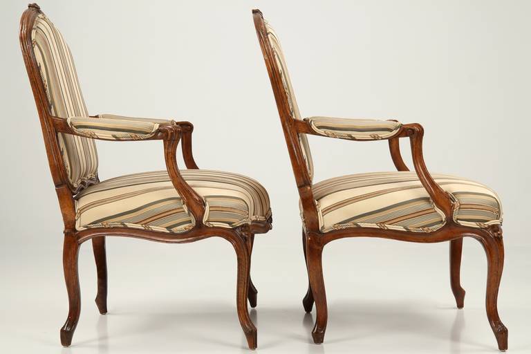 Pair of Louis XV Beechwood Fauteuils Stamped M. Delaporte c. 1740 2