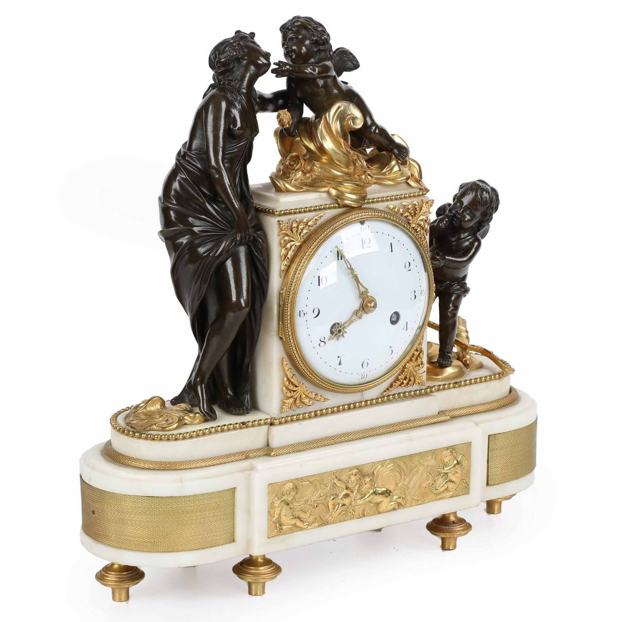 A precious piece crafted with utmost attention to detail in every surface, this Fine timepiece exhibits a level of skill in the bronze casting that is unsurpassed. Some of the most difficult aspects of casting are eyelids, strands of hair and