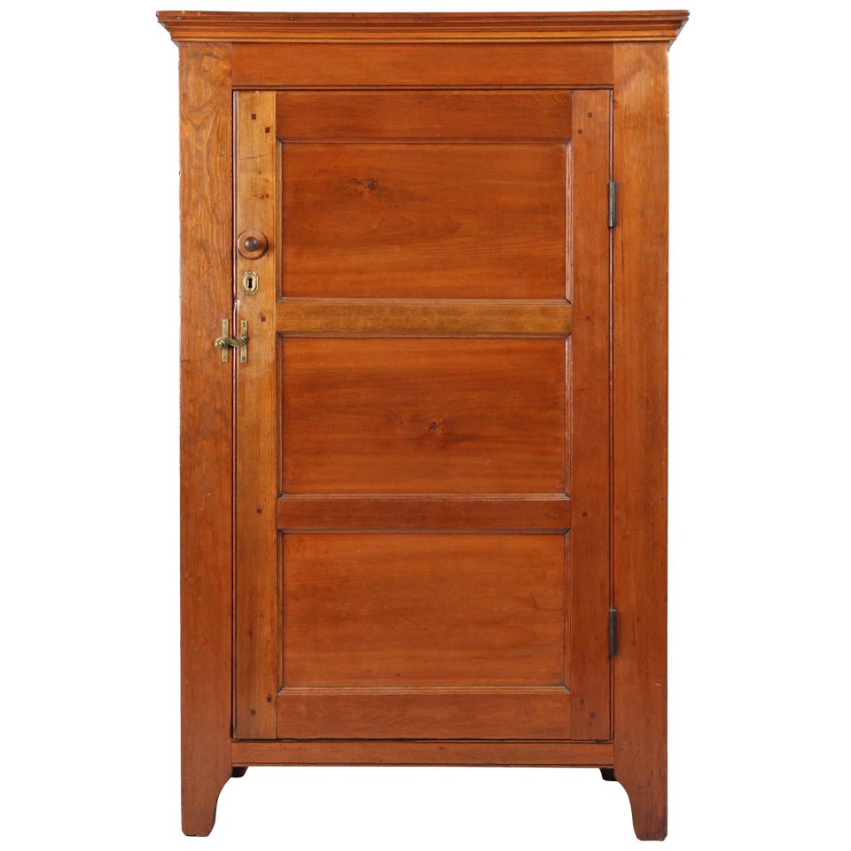 American Antique Scrubbed Pine Jelly Cupboard Cabinet, Pennsylvania, circa 1830