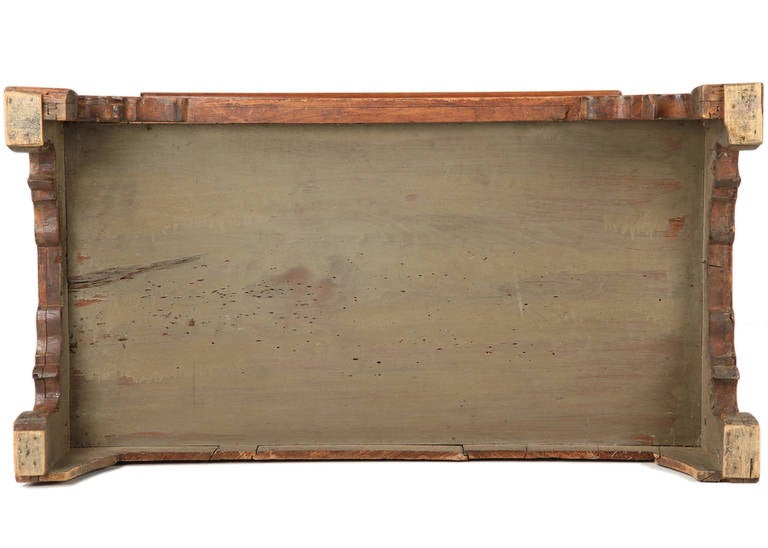 American Federal Walnut Tall Chest of Drawers, Pennsylvania circa 1810-1820 5