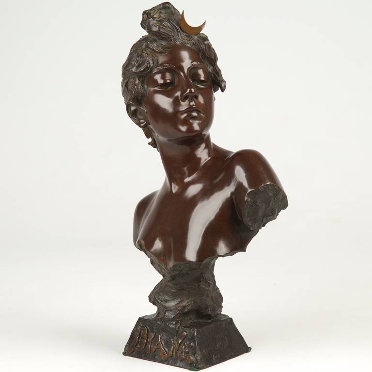 Emmanuel Villanis French Bronze Bust Sculpture of Diane c. 1900 2