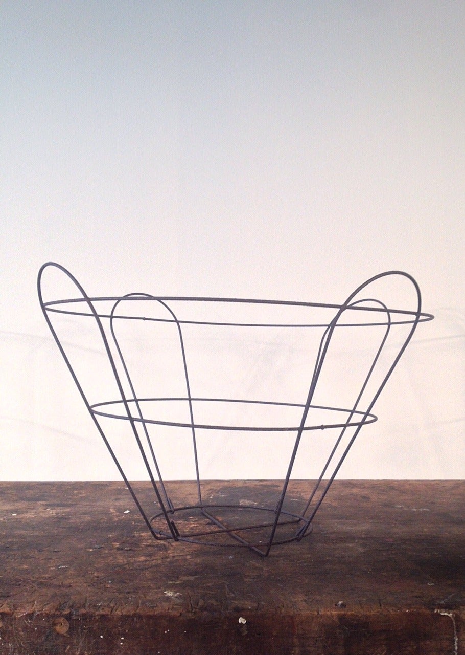 French Wire Basket In Good Condition For Sale In By Appointment Only, Ontario