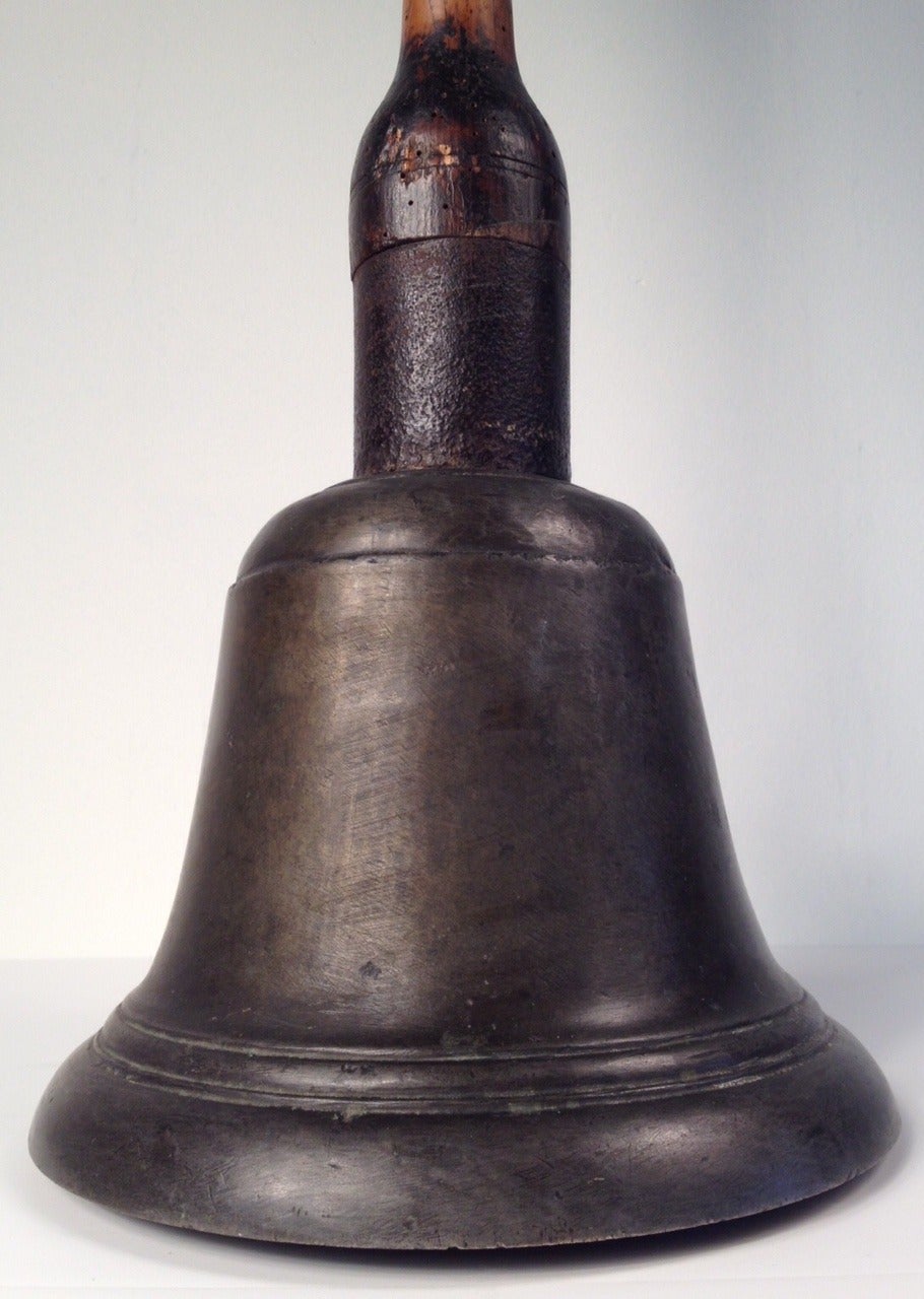 Rare Early Plantation Bronze Bell, 19th Century In Excellent Condition For Sale In By Appointment Only, Ontario