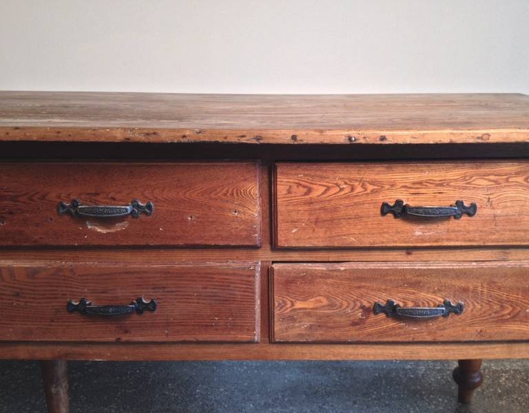 Antique Oak Tailor's Shop Counter, 19th Century In Good Condition For Sale In By Appointment Only, Ontario