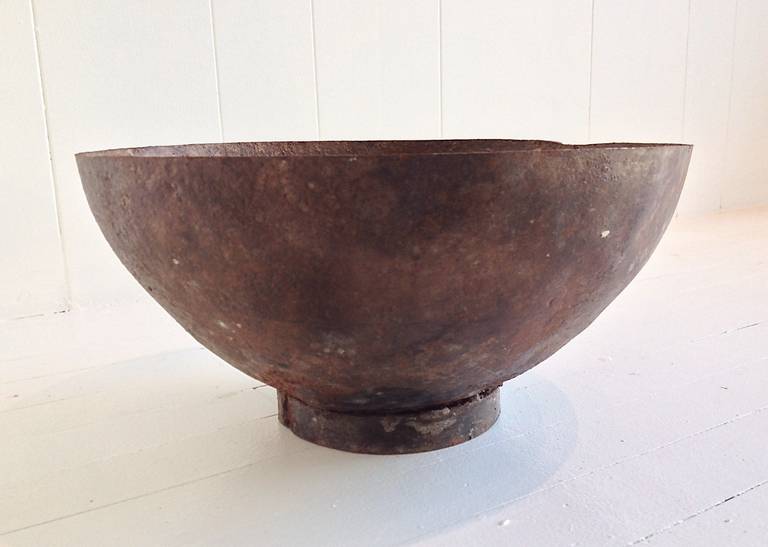 Large vintage iron riveted bowl from Belgium, 20th century.