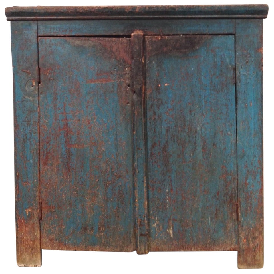 Early 19th Century Painted Cabinet For Sale