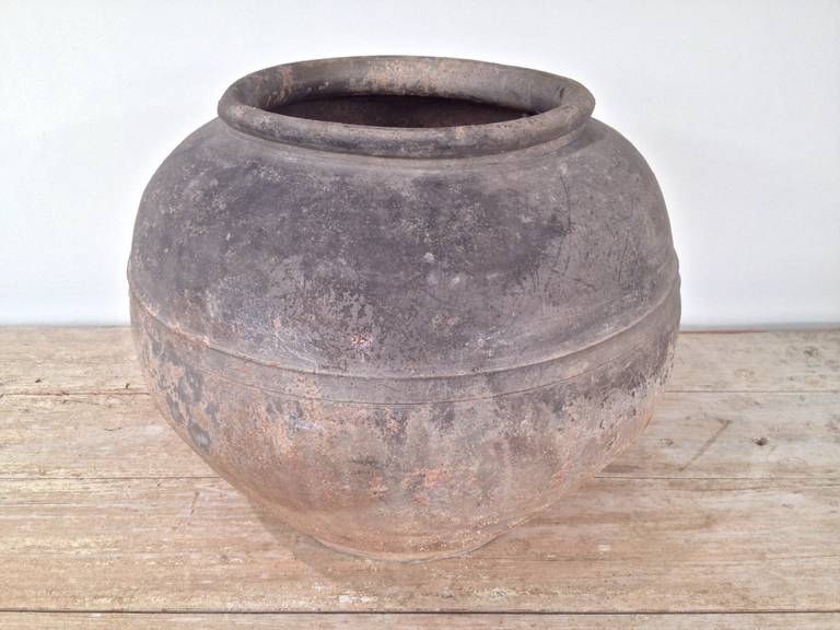Large Han Dynasty Vessel