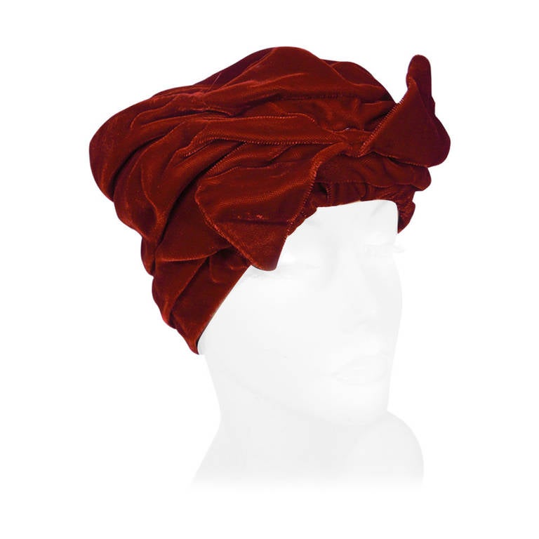 1940s Blood Red Velvet Turban