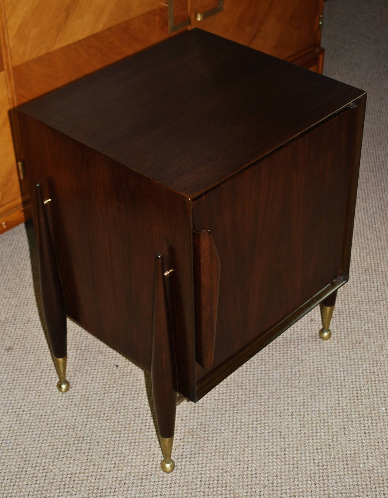 American Mid-Century Modern Pair of Sculptural Nightstands with Brass Details