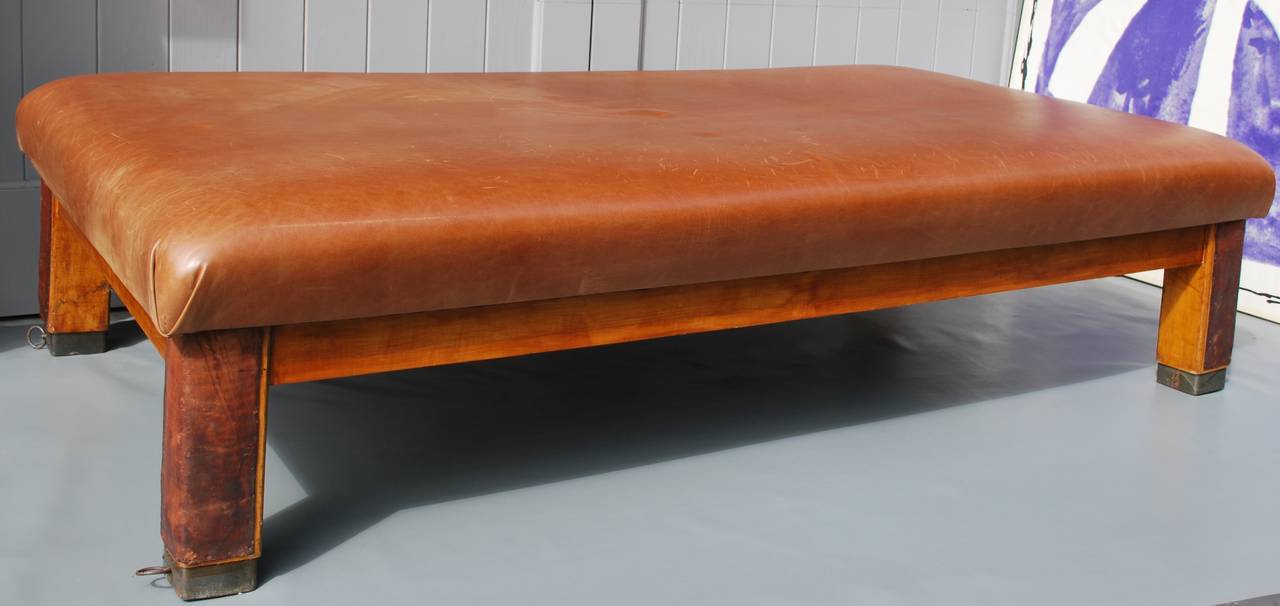 French Leather Gym Bench or Daybed, 1950s In Excellent Condition In New York, NY