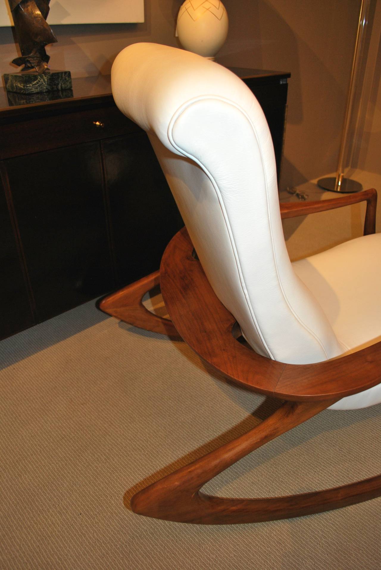 vladimir kagan chair