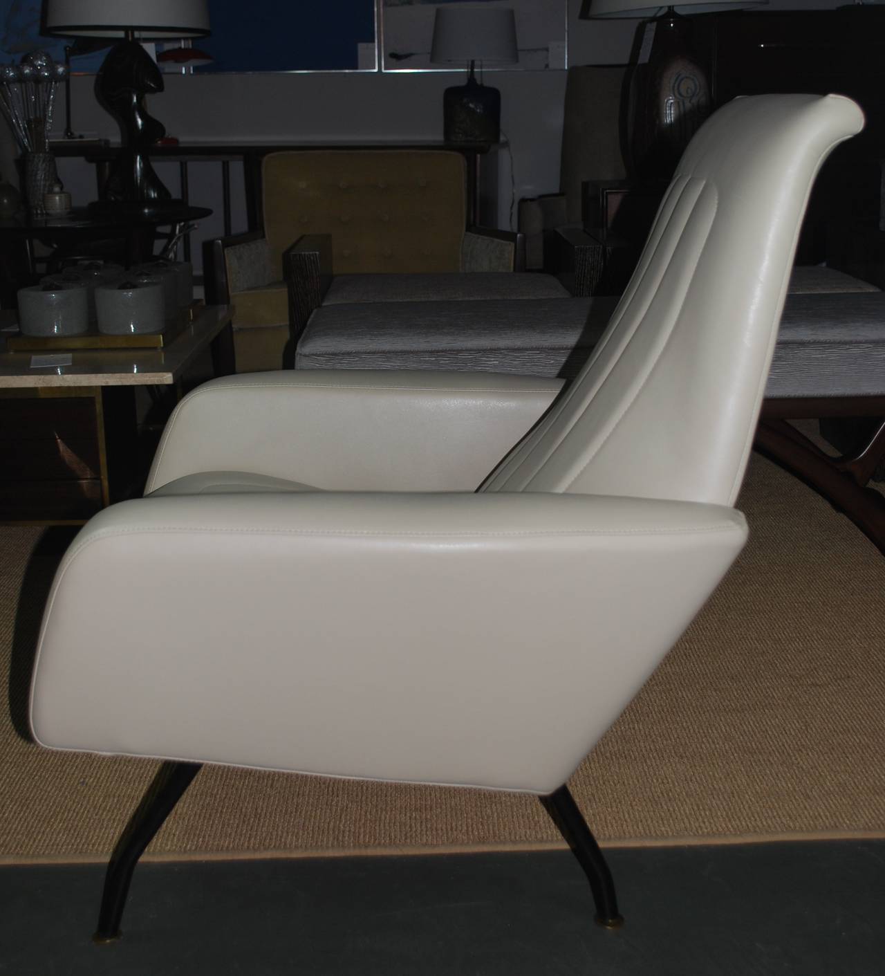 Metal Pair of Gio Ponti Style Lounge Chairs For Sale